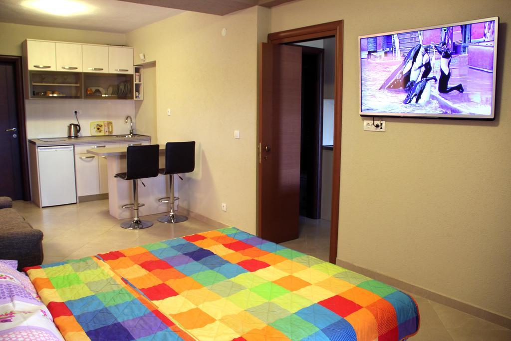 Apartments Camilla Radovici Zewnętrze zdjęcie