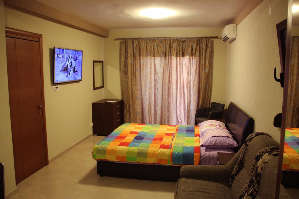 Apartments Camilla Radovici Zewnętrze zdjęcie